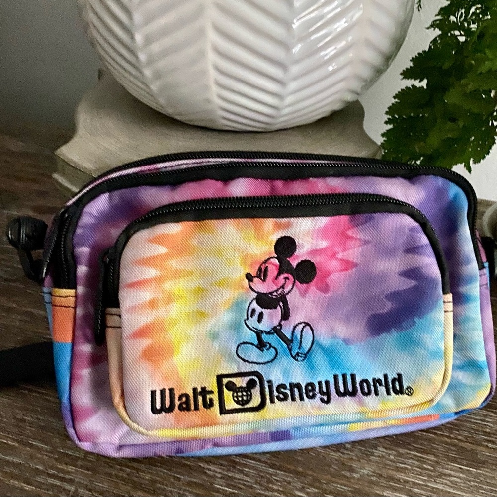 Walt Disney World Tie Dye Mickey‎ Mouse Fanny Pack Belt Bag Limited Edition